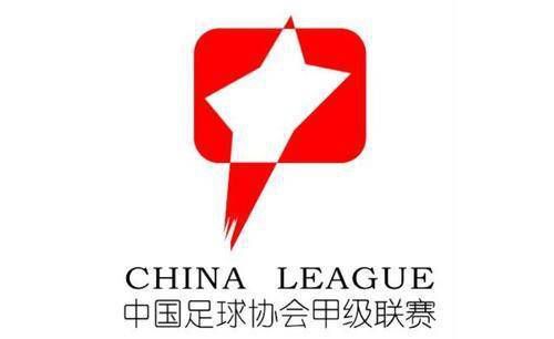 现在忽然冷不丁的回来，到底什么居心？难道是要跟老子抢叶家新一代继承人的资格吗？还有老爷子，处处维护叶辰，难道想让叶辰留在叶家跟我互相制衡？一个在外面厮混了二十年的垃圾而已。